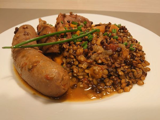 Saucisses de Toulouse lentilles vertes du Puy Plat de côtes du boucher par Sophie Malandain