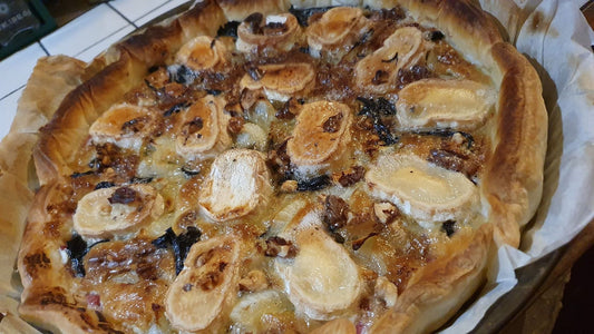 Tarte aux chanterelles Chèvre, Oignons , Lardons et Miel par Emeric Brion